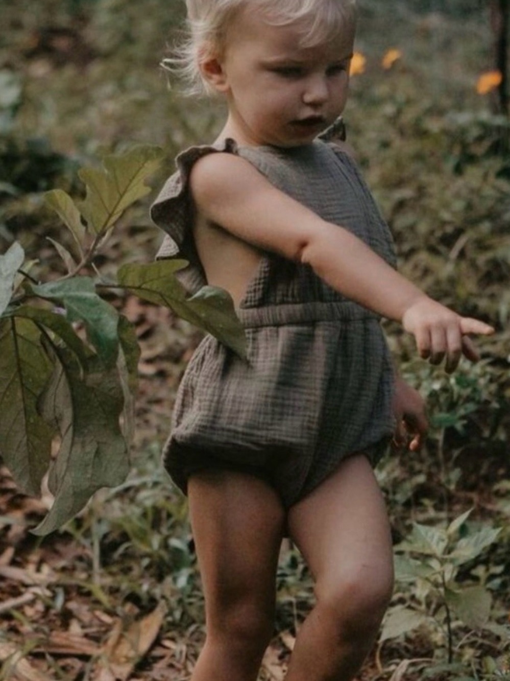 The Simple Folk Ruffle Romper 6/7 Organic Cotton Muslin Romper in color Sage